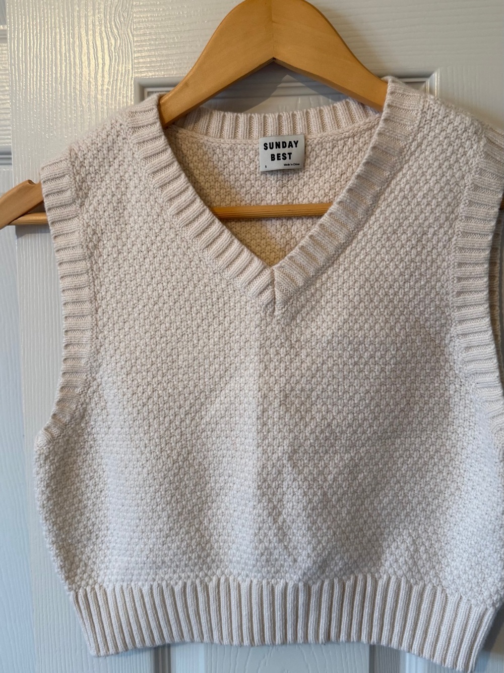 Sunday Best Cream Textured V-Neck Sweater Vest